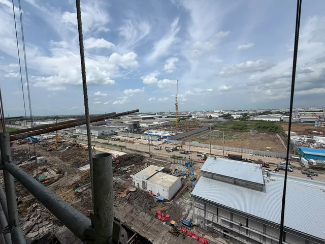 Construction programme overview from an elevated position